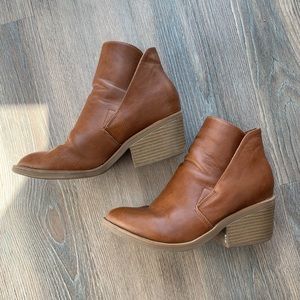 Brown Booties Perfect for Fall